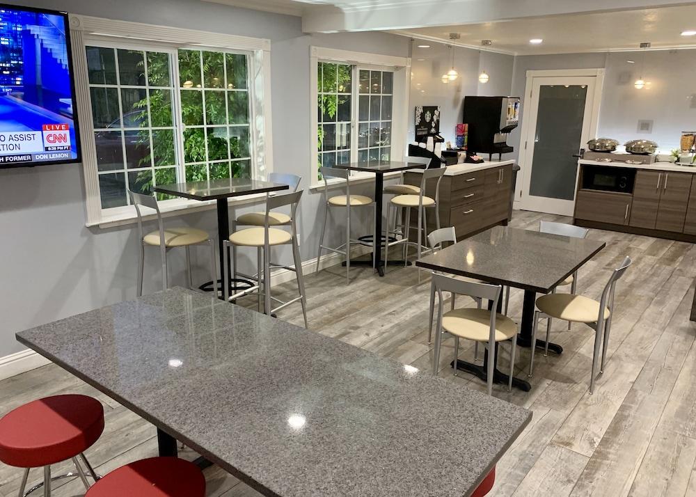 Super 8 Ukiah By Wyndham Εξωτερικό φωτογραφία
